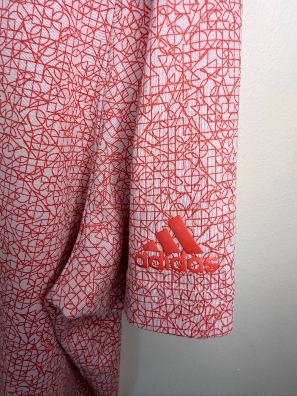 adidas Men’s Coral Pink Allover Print Polo geometric print performance size XL